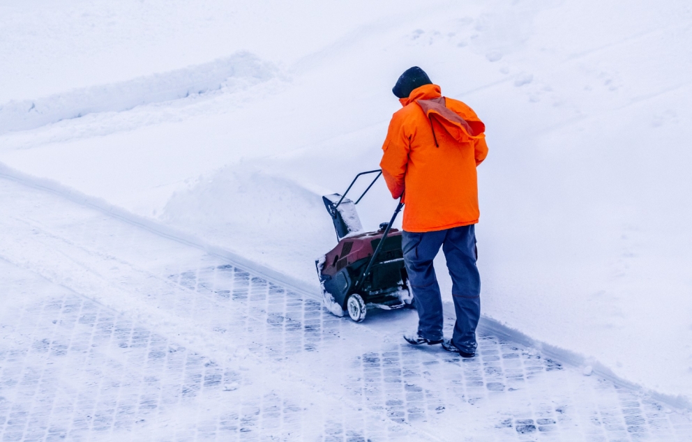 Intensywne prace związane z usuwaniem śniegu na poznańskich drogach